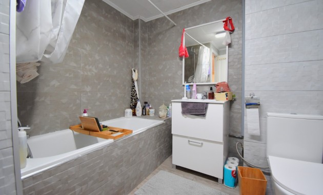 Sale - Detached Villa -
Orihuela Costa - Playa Flamenca