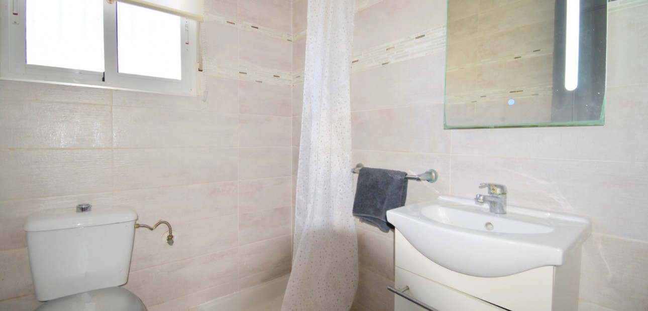 Sale - Detached Villa -
Orihuela Costa - Playa Flamenca