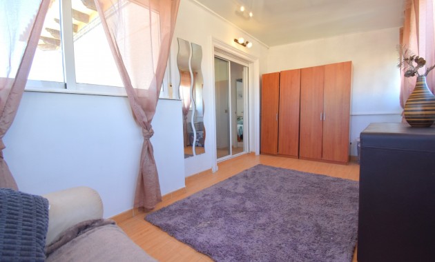 Sale - Detached Villa -
Orihuela Costa - Playa Flamenca