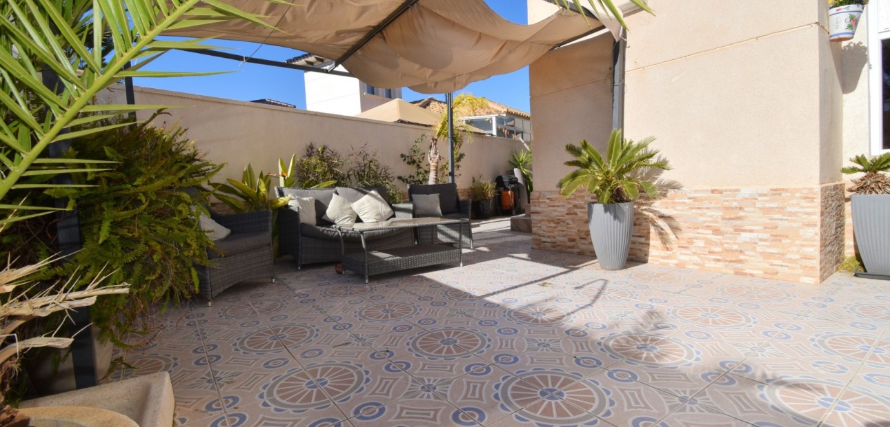 Sale - Detached Villa -
Orihuela Costa - Playa Flamenca