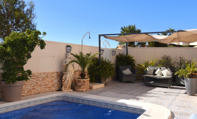 Sale - Detached Villa -
Orihuela Costa - Playa Flamenca