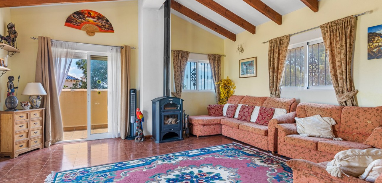 Herverkoop - Villa -
Jacarilla