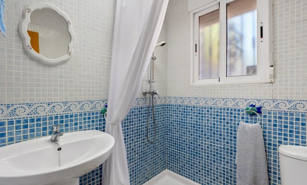 Herverkoop - Villa -
Jacarilla