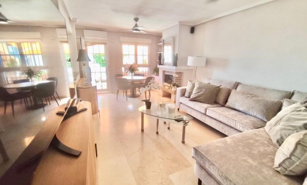 Herverkoop - duplex -
Orihuela Costa - La Regia