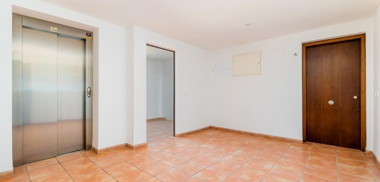 Herverkoop - Appartement / flat -
Torrevieja - Punta prima