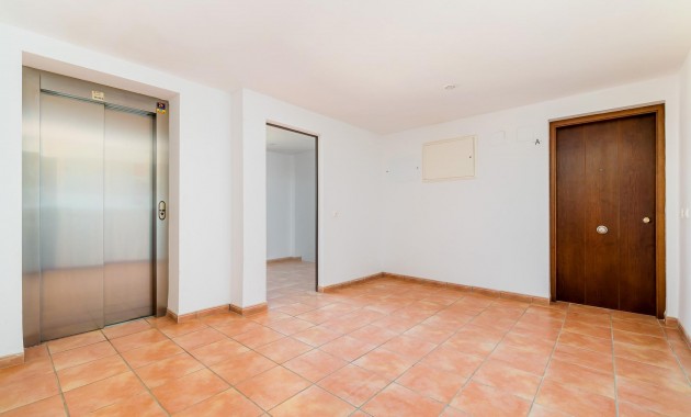 Herverkoop - Appartement / flat -
Torrevieja - Punta prima