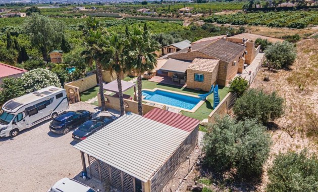 Herverkoop - Country House -
Albatera - Pueblo 11