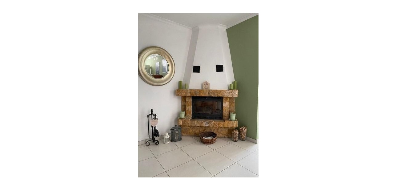 Herverkoop - Country House -
Albatera - Pueblo 11