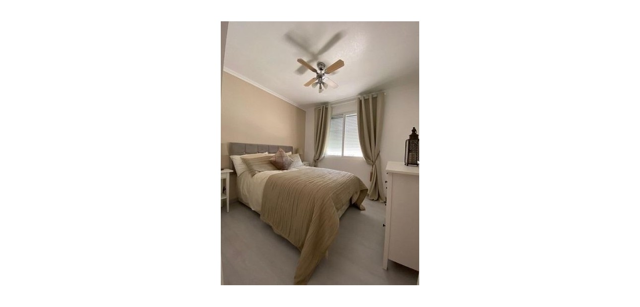 Herverkoop - Country House -
Albatera - Pueblo 11