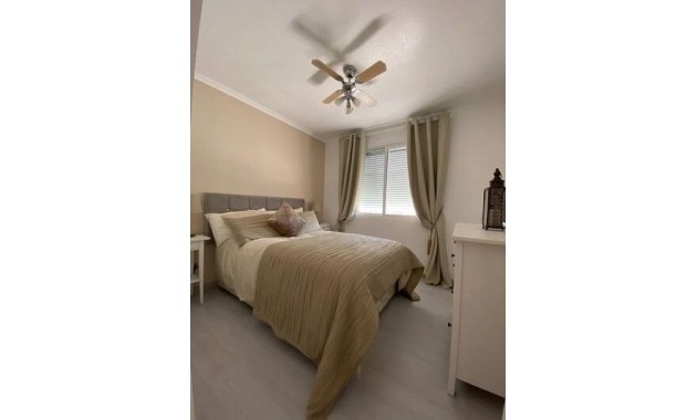 Herverkoop - Country House -
Albatera - Pueblo 11