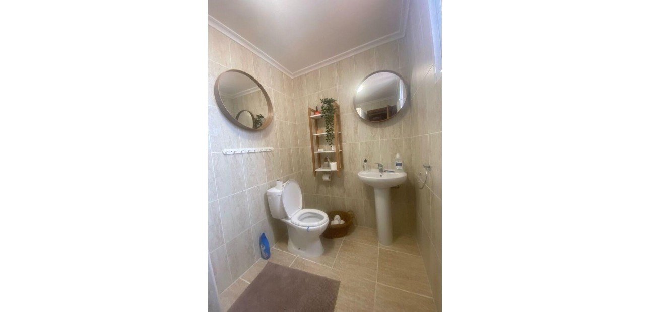 Herverkoop - Country House -
Albatera - Pueblo 11