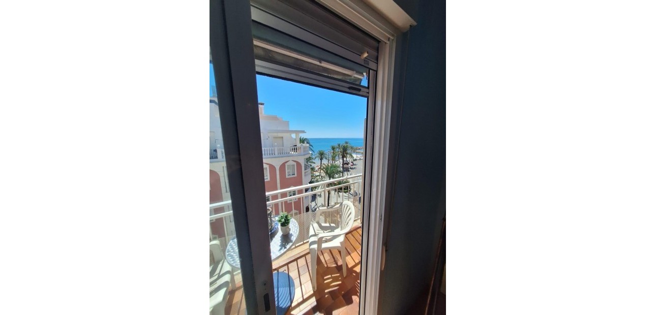 Venta - Apartamento / piso -
Torrevieja - Playa del cura