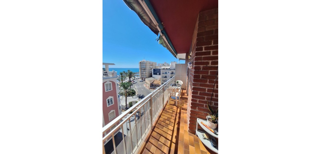 Venta - Apartamento / piso -
Torrevieja - Playa del cura