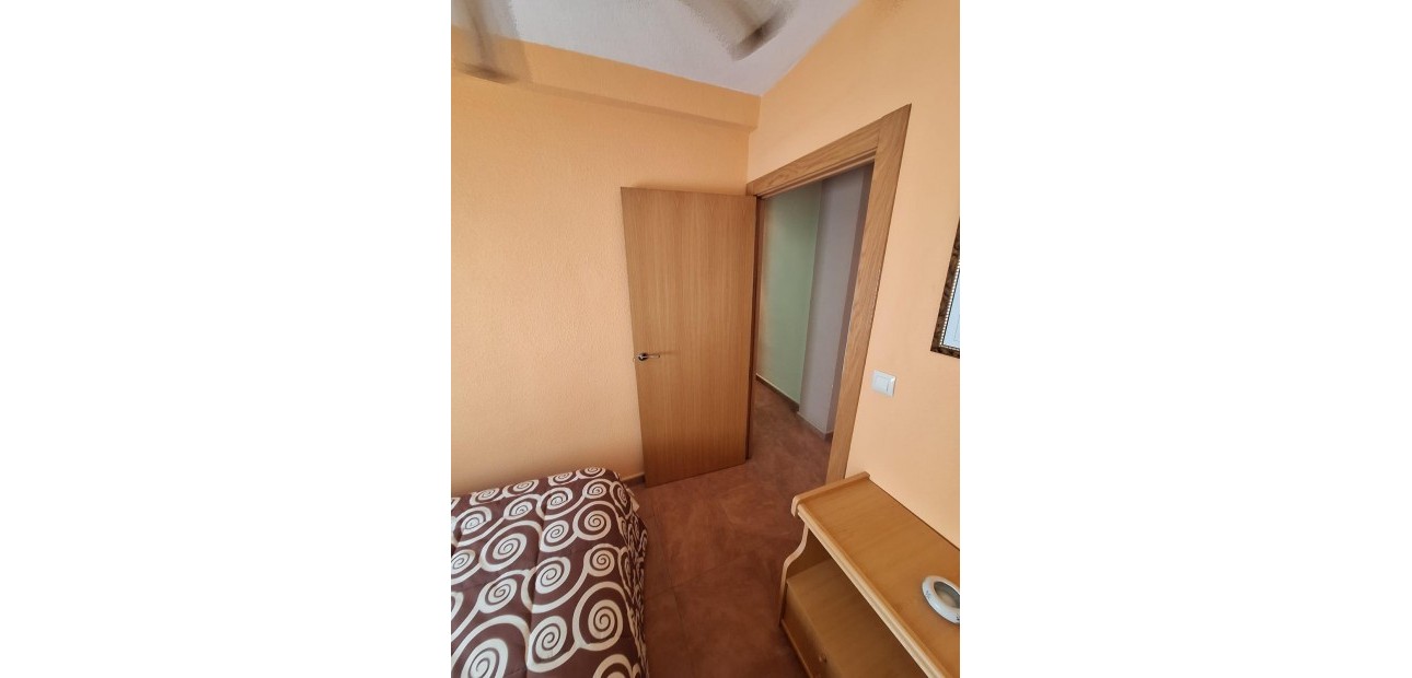 Venta - Apartamento / piso -
Torrevieja - Playa del cura