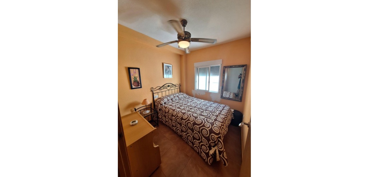 Venta - Apartamento / piso -
Torrevieja - Playa del cura