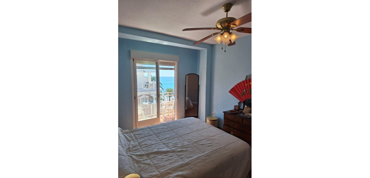 Venta - Apartamento / piso -
Torrevieja - Playa del cura