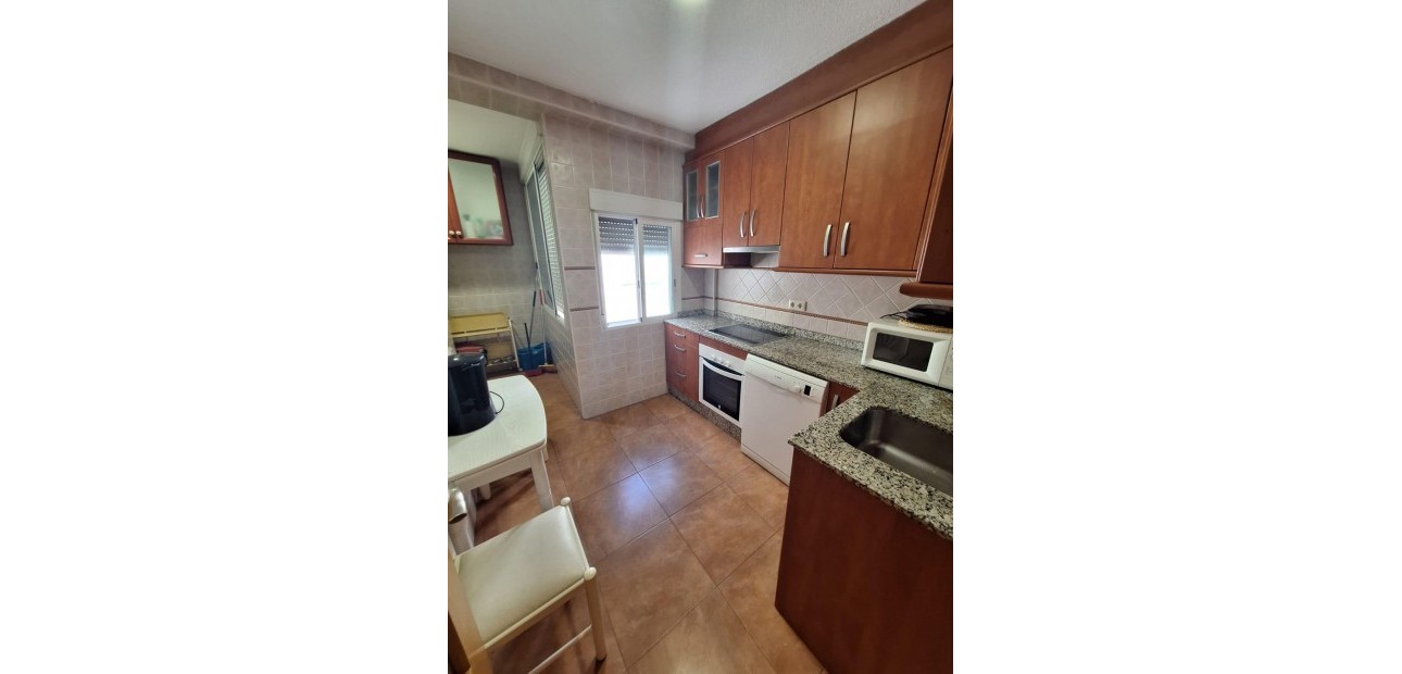Venta - Apartamento / piso -
Torrevieja - Playa del cura