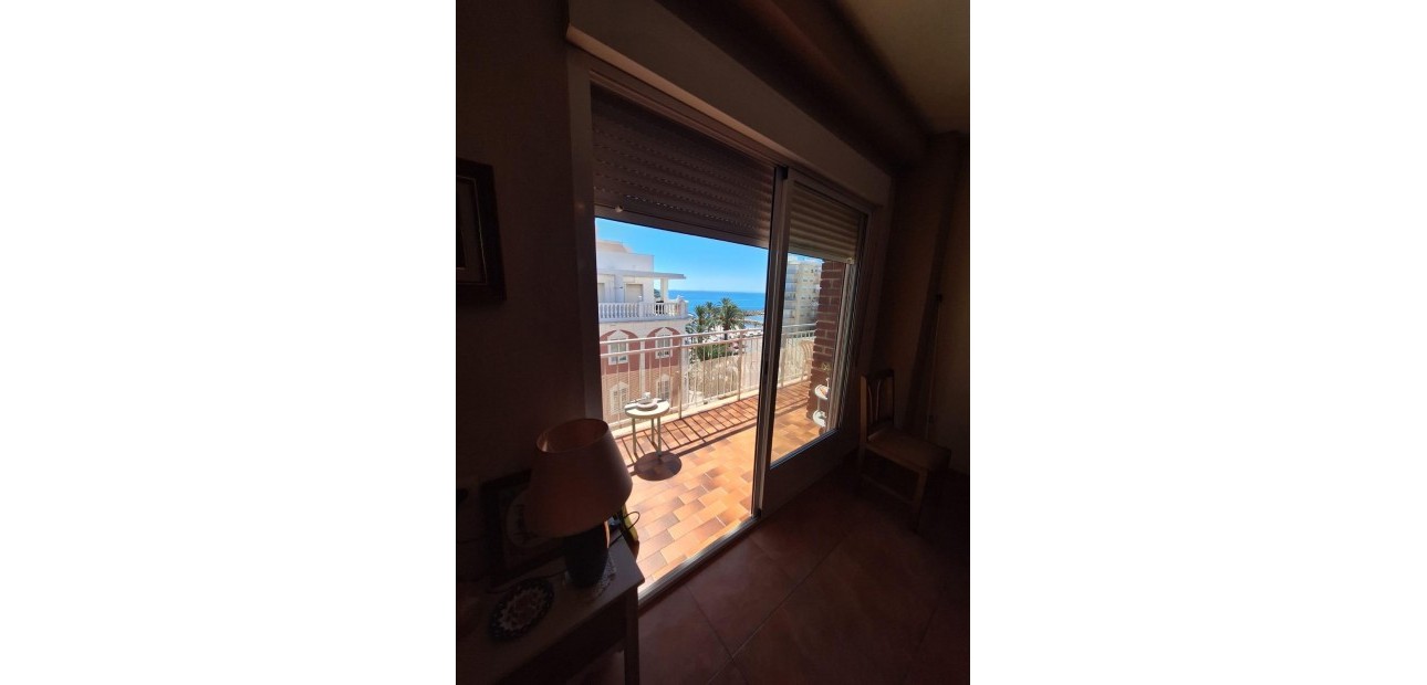 Venta - Apartamento / piso -
Torrevieja - Playa del cura