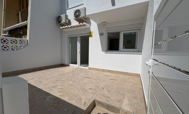 Herverkoop - Terraced house -
Torrevieja - torrevieja