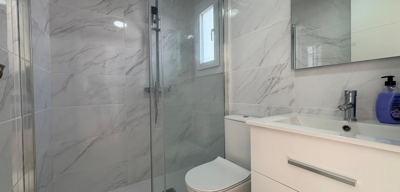 Herverkoop - Terraced house -
Torrevieja - torrevieja