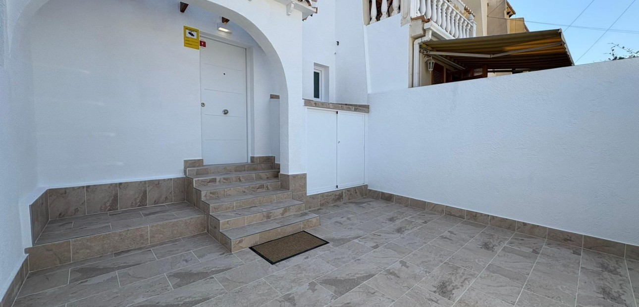 Herverkoop - Terraced house -
Torrevieja - torrevieja