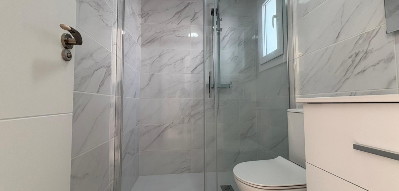 Herverkoop - Terraced house -
Torrevieja - torrevieja