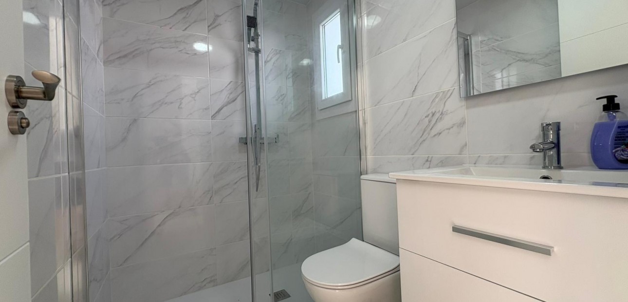 Herverkoop - Terraced house -
Torrevieja - torrevieja