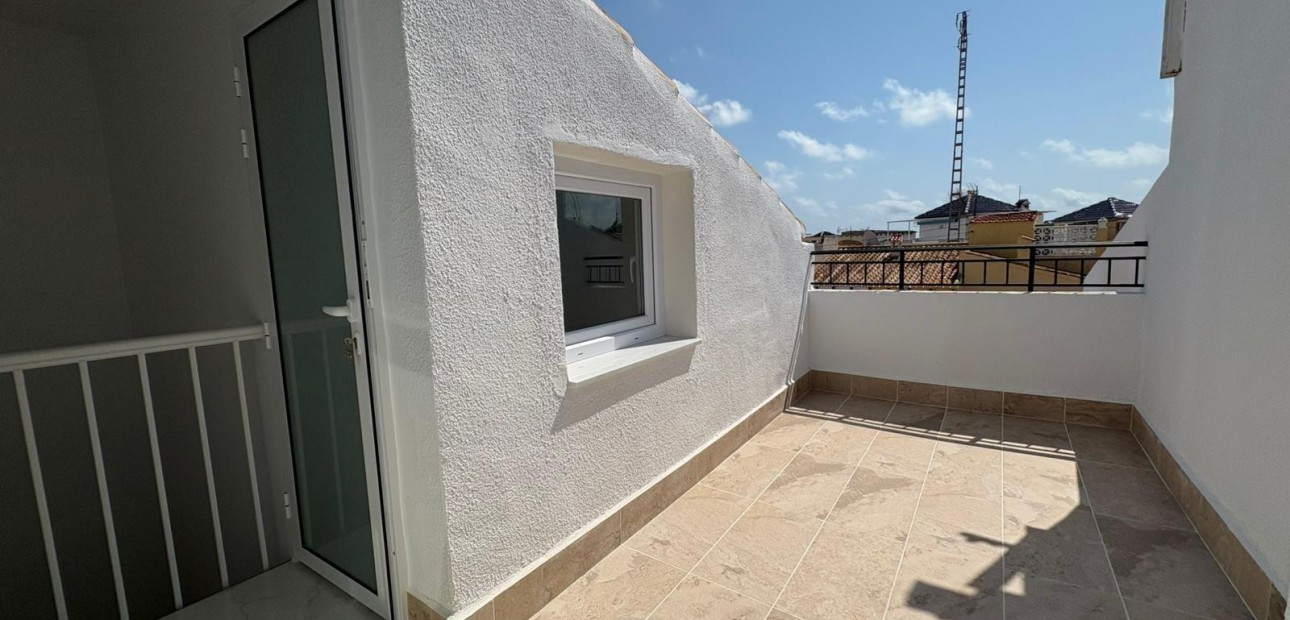 Herverkoop - Terraced house -
Torrevieja - torrevieja