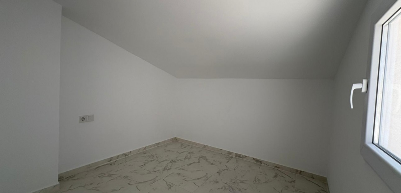 Herverkoop - Terraced house -
Torrevieja - torrevieja