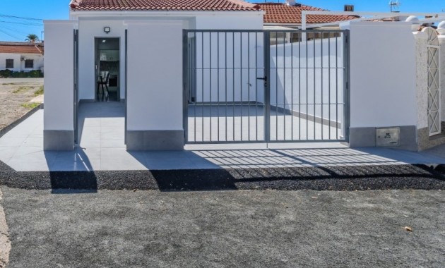 Herverkoop - Bungalow -
Torrevieja