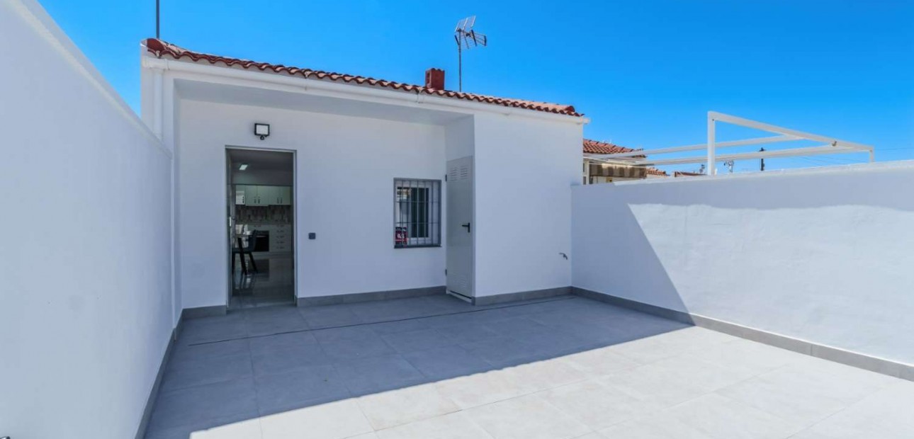 Herverkoop - Bungalow -
Torrevieja