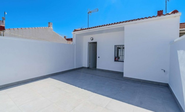Herverkoop - Bungalow -
Torrevieja