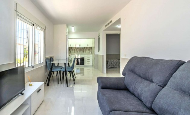 Herverkoop - Bungalow -
Torrevieja