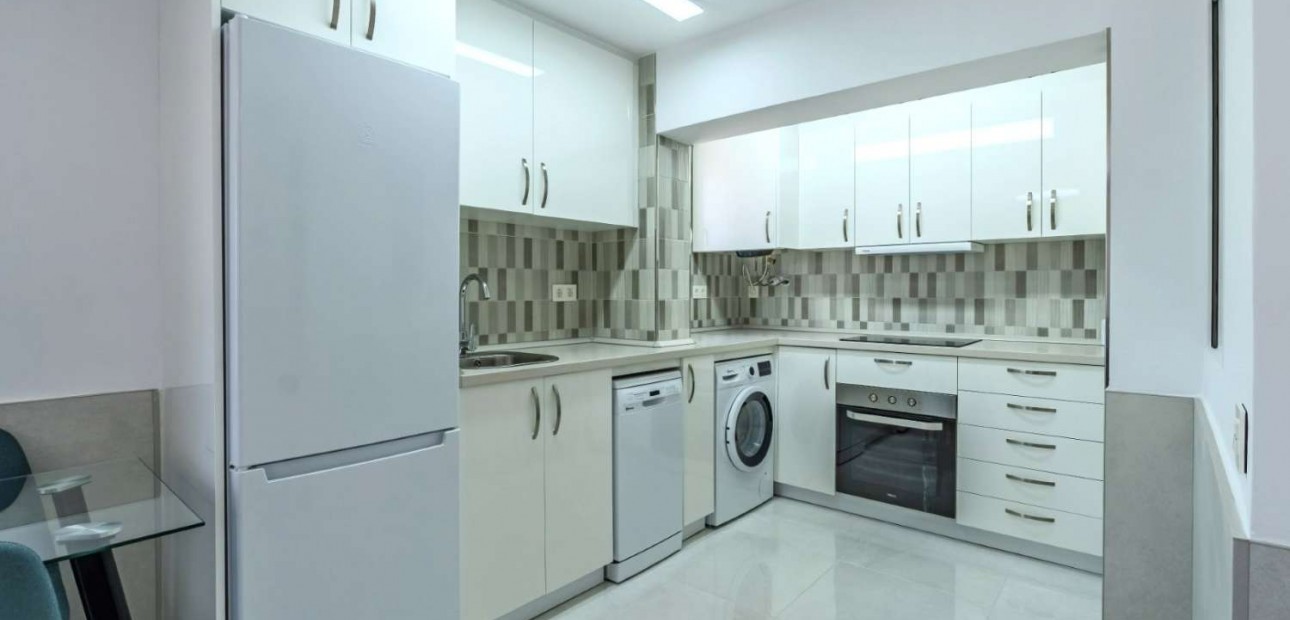 Herverkoop - Bungalow -
Torrevieja