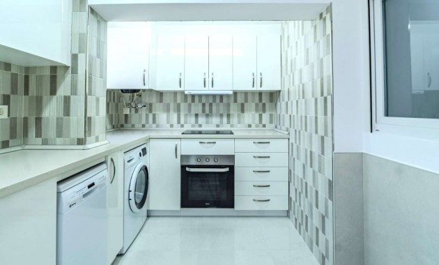 Herverkoop - Bungalow -
Torrevieja