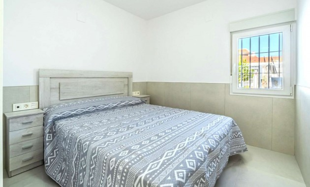 Herverkoop - Bungalow -
Torrevieja