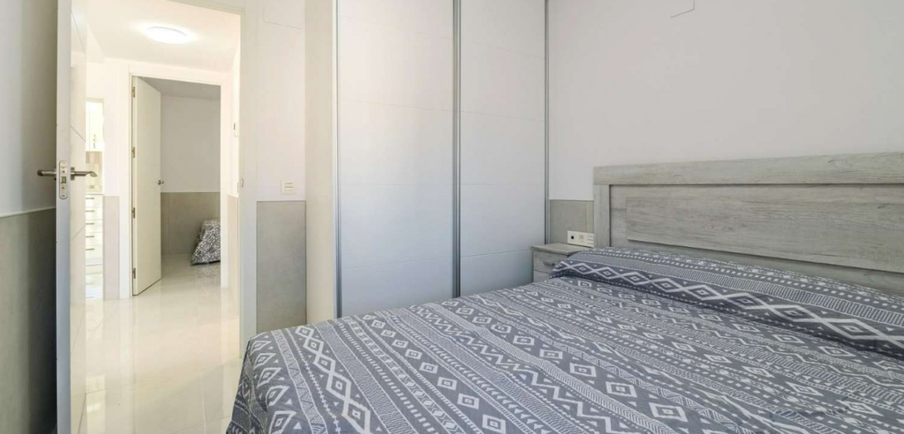 Herverkoop - Bungalow -
Torrevieja