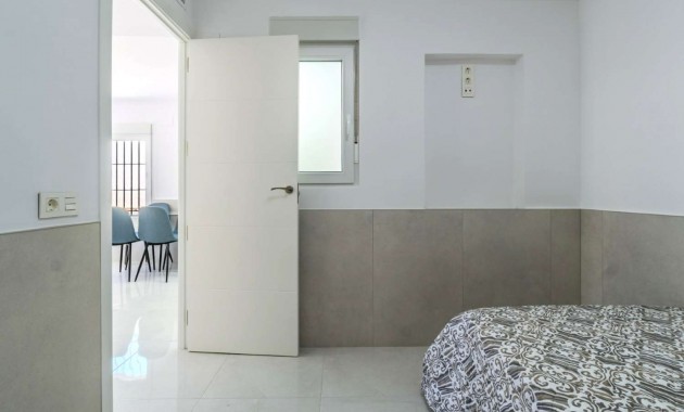 Herverkoop - Bungalow -
Torrevieja