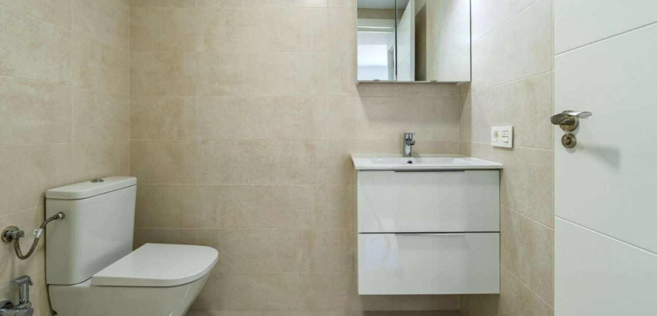 Herverkoop - Bungalow -
Torrevieja