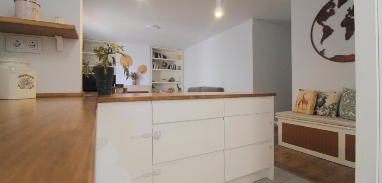 Herverkoop - Appartement / flat -
Torrevieja - La veleta