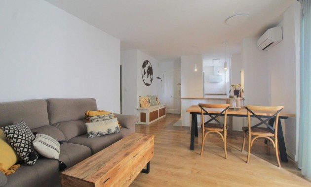 Herverkoop - Appartement / flat -
Torrevieja - La veleta