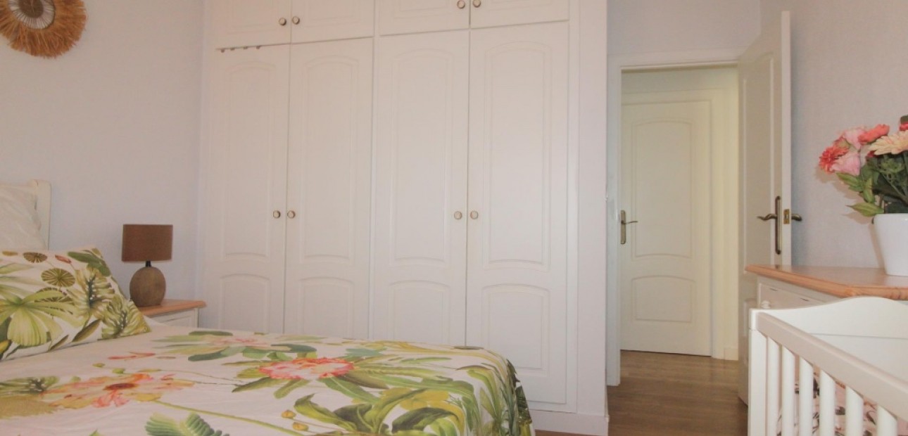 Herverkoop - Appartement / flat -
Torrevieja - La veleta