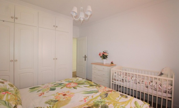 Herverkoop - Appartement / flat -
Torrevieja - La veleta