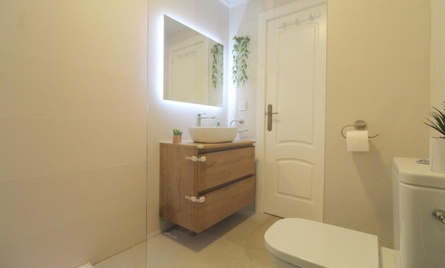 Herverkoop - Appartement / flat -
Torrevieja - La veleta