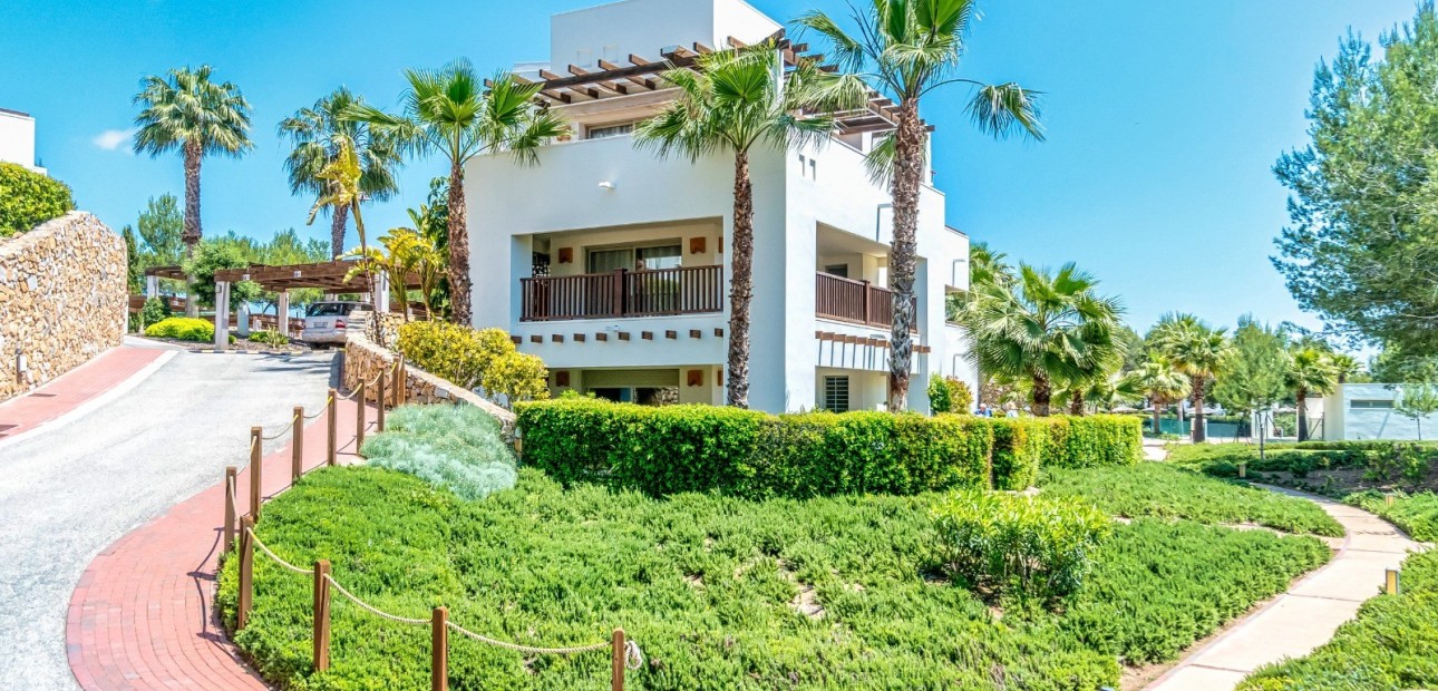 Venta - Apartamento / piso -
Las Colinas Golf Resort