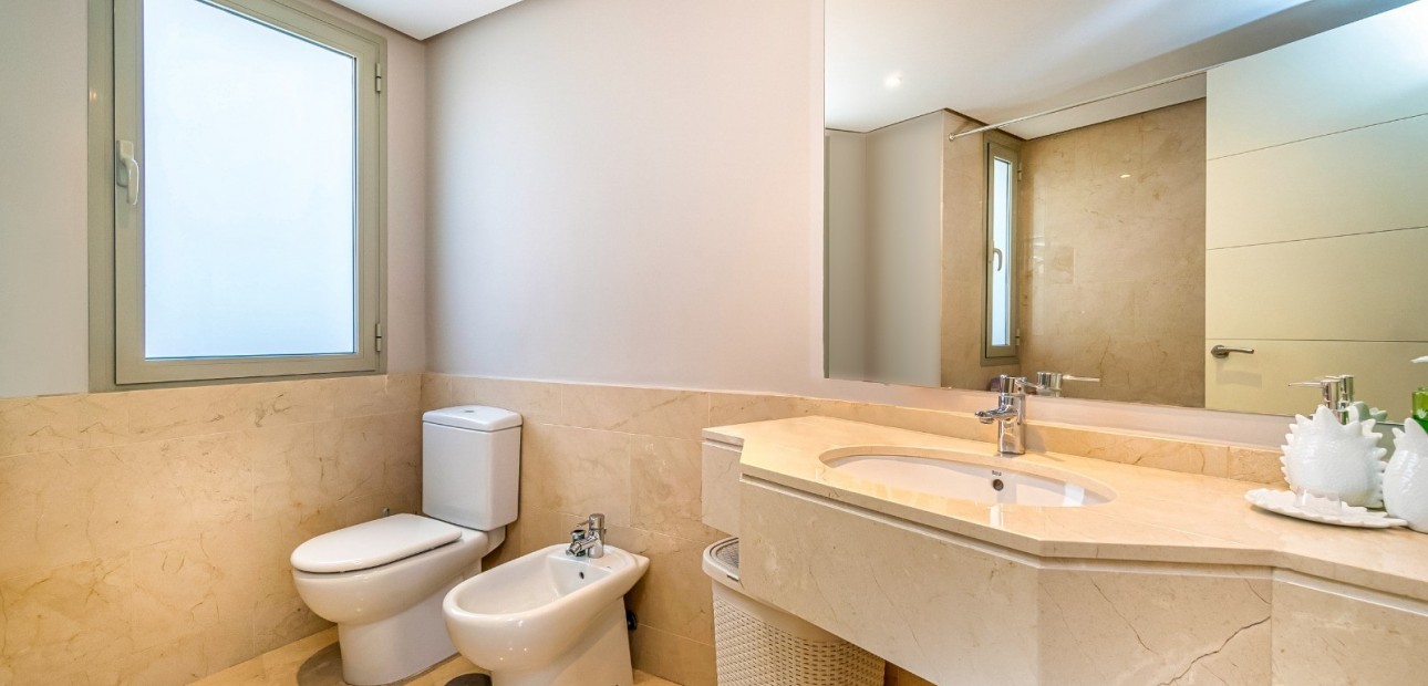 Venta - Apartamento / piso -
Las Colinas Golf Resort