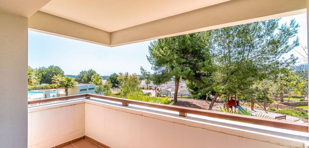 Venta - Apartamento / piso -
Las Colinas Golf Resort