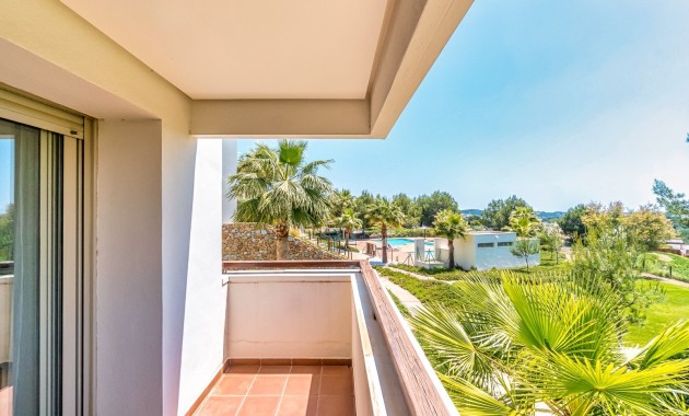 Venta - Apartamento / piso -
Las Colinas Golf Resort