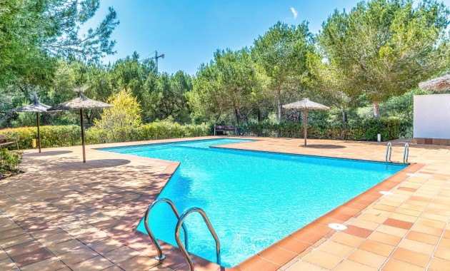 Venta - Apartamento / piso -
Las Colinas Golf Resort