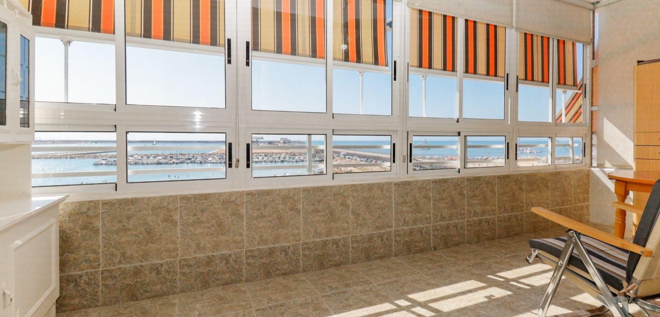 Herverkoop - Appartement / flat -
Torrevieja - torrevieja